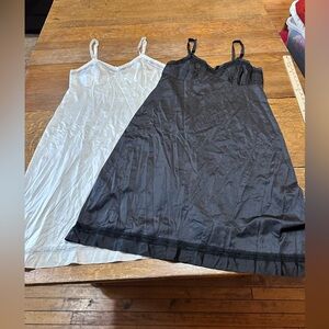 Lorraine vintage sz 38 tall slips Chic Women's Black White